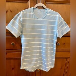 BYLT BASIC Drop Cut men’s short sleeve shirt.    Size S